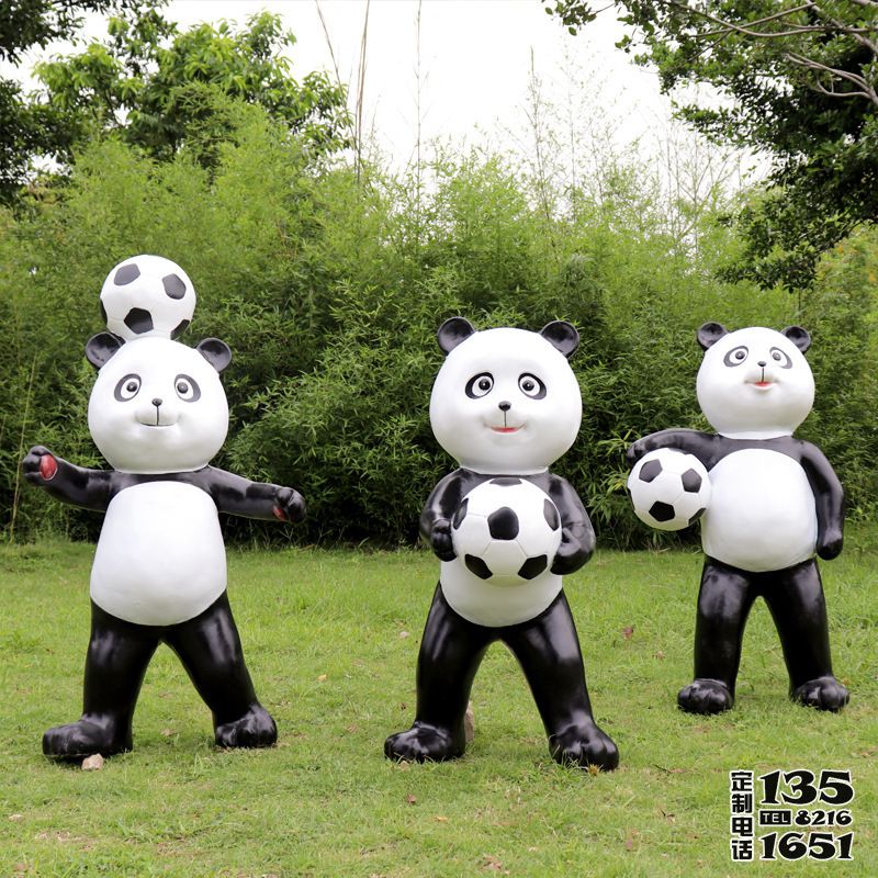 花園戶(hù)外擺件仿真動(dòng)物玩足球的熊貓雕塑 花園戶(hù)外擺件仿真動(dòng)物玩足球的熊貓雕塑